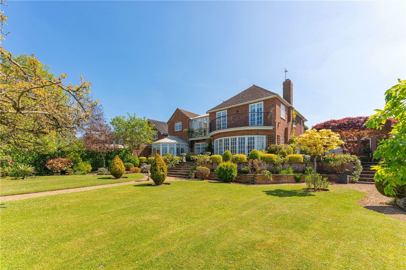Garden To House
